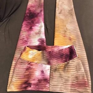 Fit in multicolor pants size lg